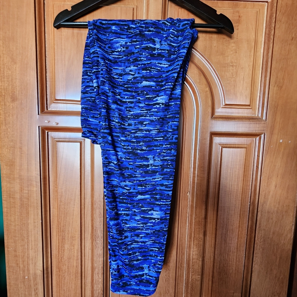 Black and Blue Leggings